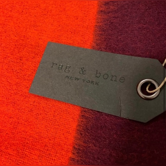 Brand new Rag & Bone Double Faced Wrap/Poncho, Reversible, 100% Merino Wool NWT - Picture 6 of 7